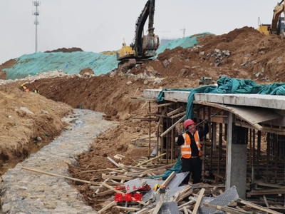 泰安住建局 泮河治理工程加速推进，一期项目预计6月底竣工，房屋建设工程施工同步开展