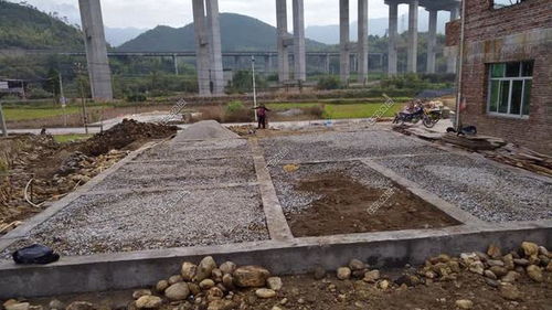 福建农村9万买地80万盖房 新房拔地起，结构隐患令人心忧