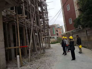 安全第一 石井各村居全面排查在建房屋施工安全隐患